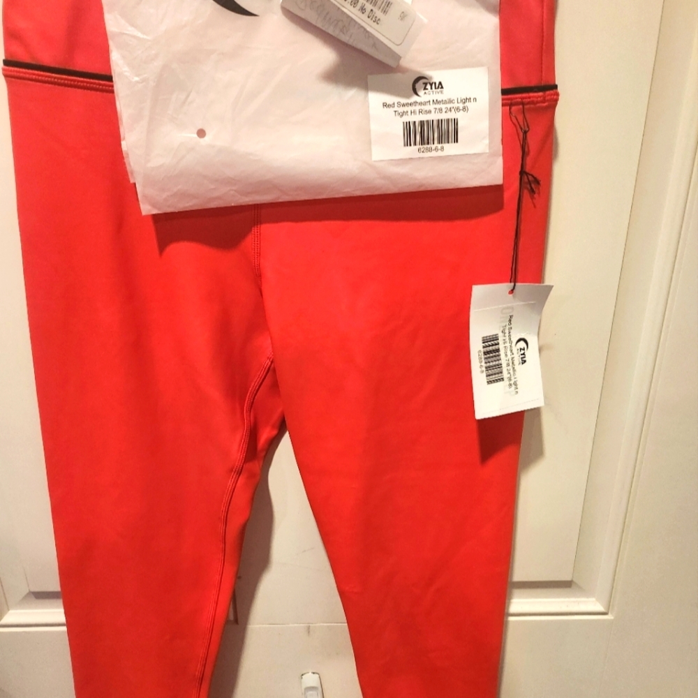 Zyia leggings